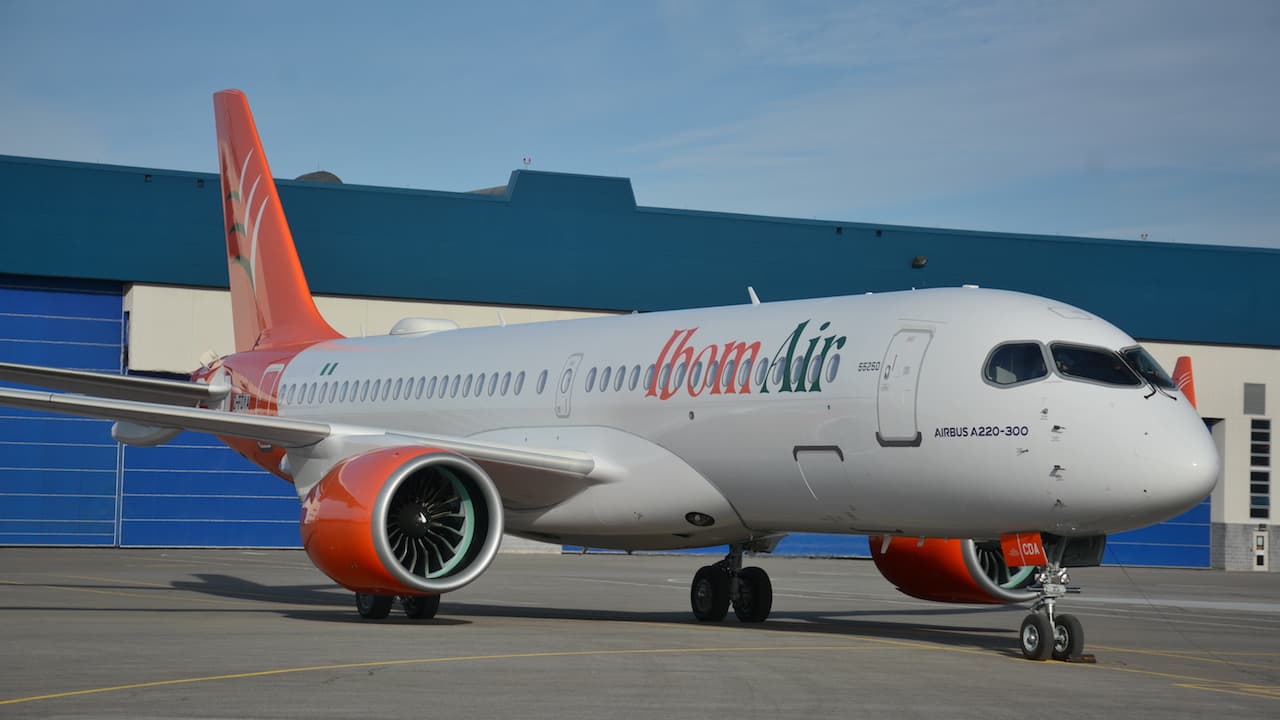 Grounded Hearts: Flight Delays, Uncertainty, and Resolve Amid Air Canada Crisis