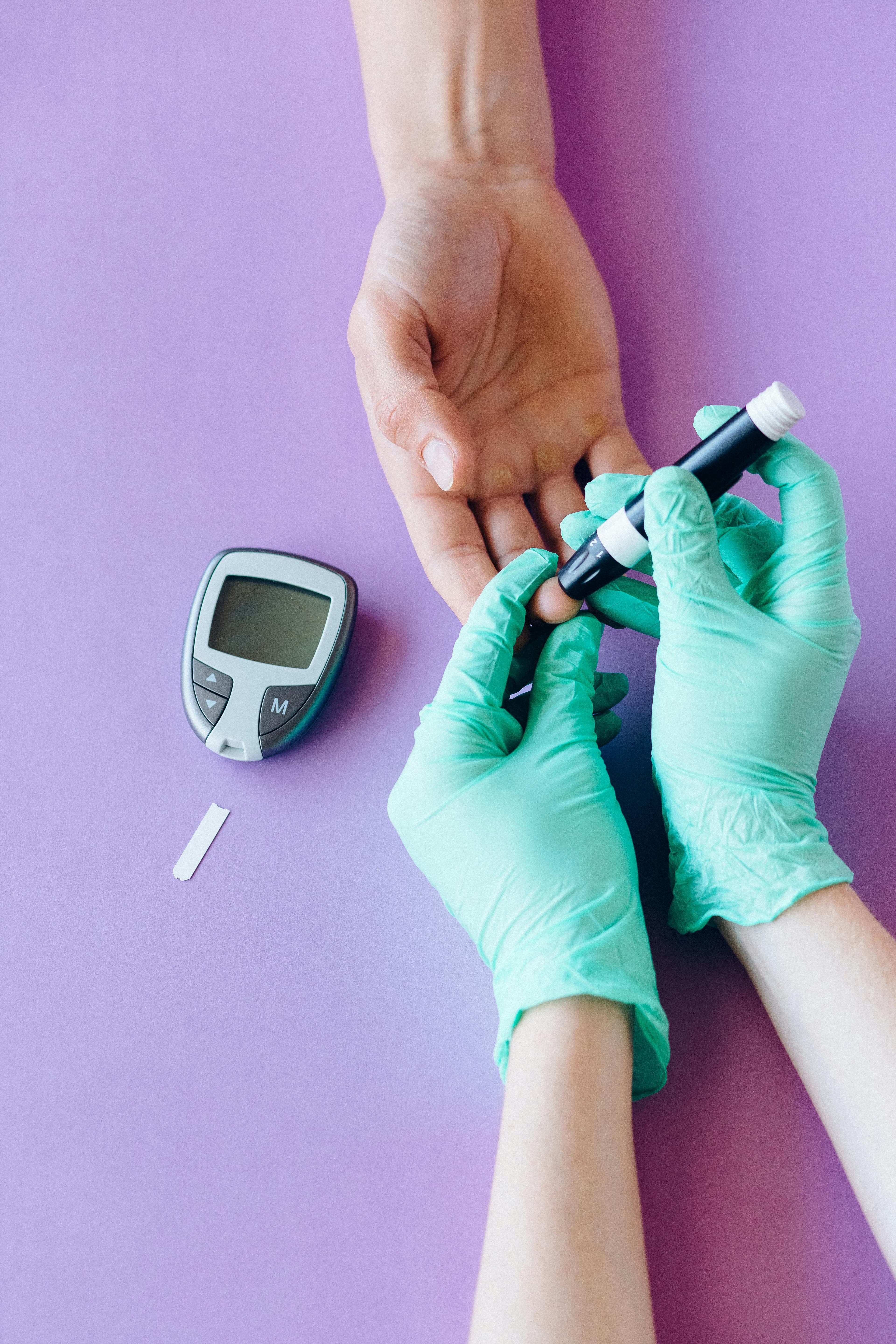 Diabetes: Causes, Treatment, Medications, and Natural Remedies – A Global Health Guide
